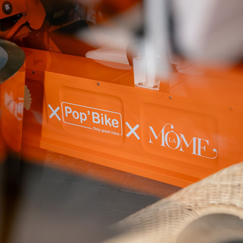 Détail Mini Moke orange Pop'Bike × La Môme événementielle